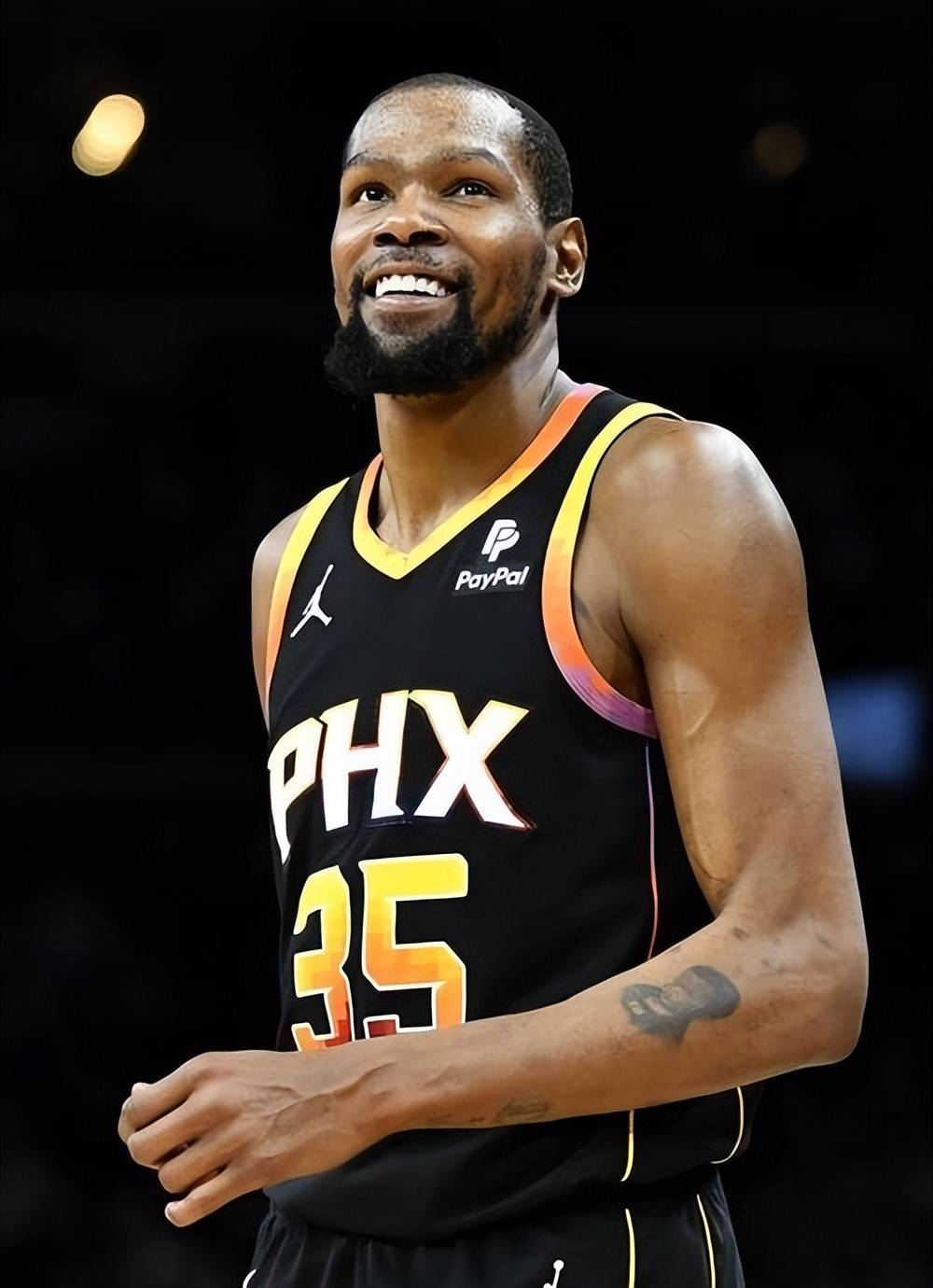 拜仁、巴萨有意，记者：阿斯拉尼想迈出下一步，不会长期留队（记者：阿斯拉尼渴望更进一步、难长期留队；拜仁与巴萨均有意）