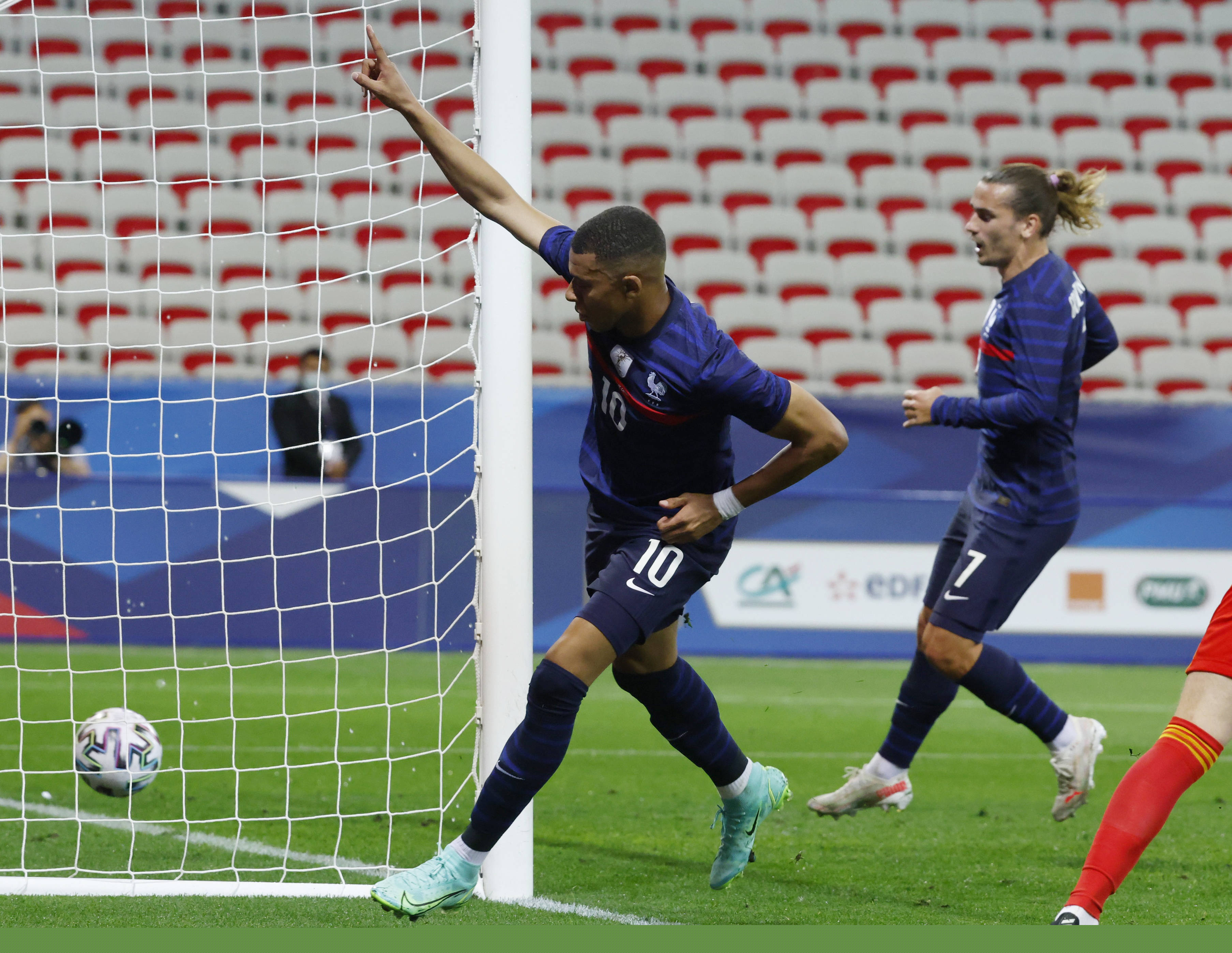 有人赢了比赛，却输了尊重（赢得比赛，失去尊重）