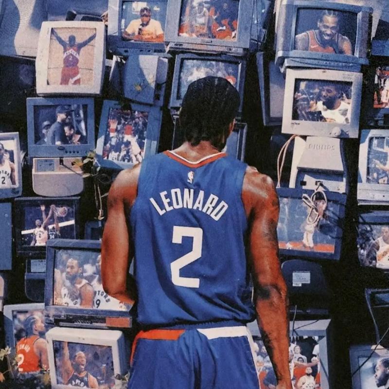 足坛年终大战淘汰赛实时赛况：梅西领先内马尔超600票，亚马尔落后对手（足坛年度收官淘汰赛即时战报：梅西领先内马尔逾600票，亚马尔暂处下风）