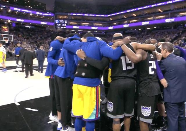 美媒：追梦当时冲科尔喊去＊＊的，后者回击不想听就回家（美媒曝：追梦曾怒怼科尔喊“去的”，科尔回击“不想听就回家”）