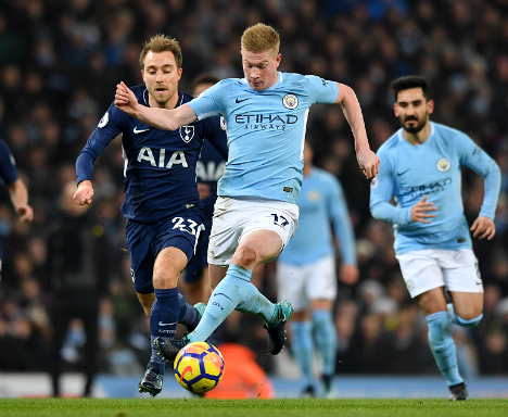 郭昊文赛场神表现，三分球绝杀四川队（郭昊文惊艳发挥，压哨三分绝杀四川队）