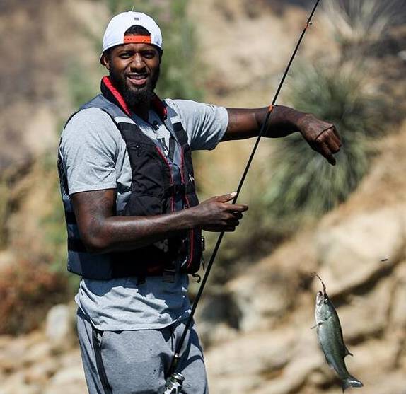 意甲战报：博纳佐利点射萨纳布里亚建功，克雷莫纳2-0莱切（意甲快讯：克雷莫纳2-0莱切，博纳佐利点射、萨纳布里亚破门）